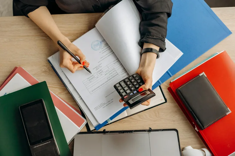 Two accounting paths — organised records versus FTA penalty stress